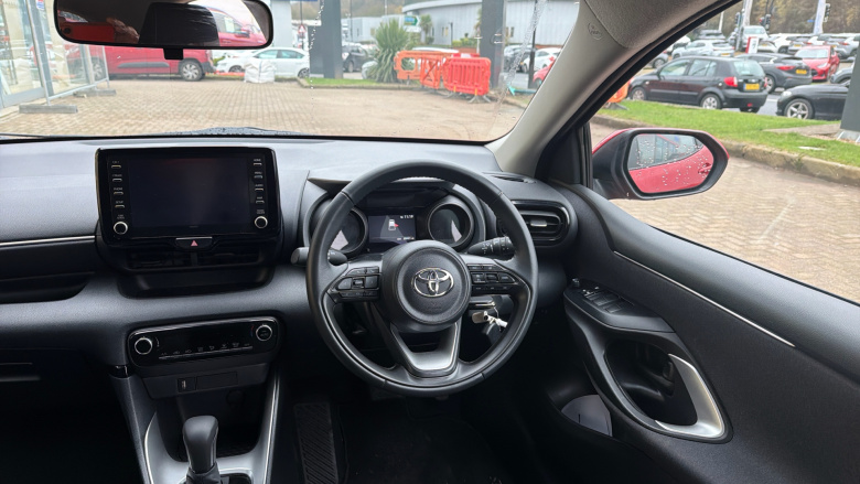 Toyota Yaris 1.5 Hybrid Design 5dr CVT Hybrid Hatchback